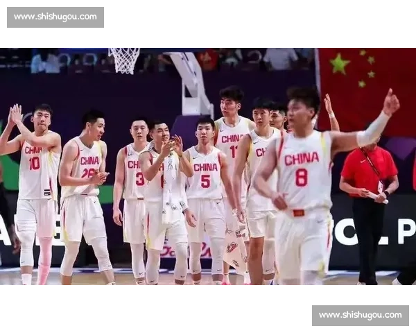 两负澳洲终有获:中国男篮重拾 “硬仗风骨”